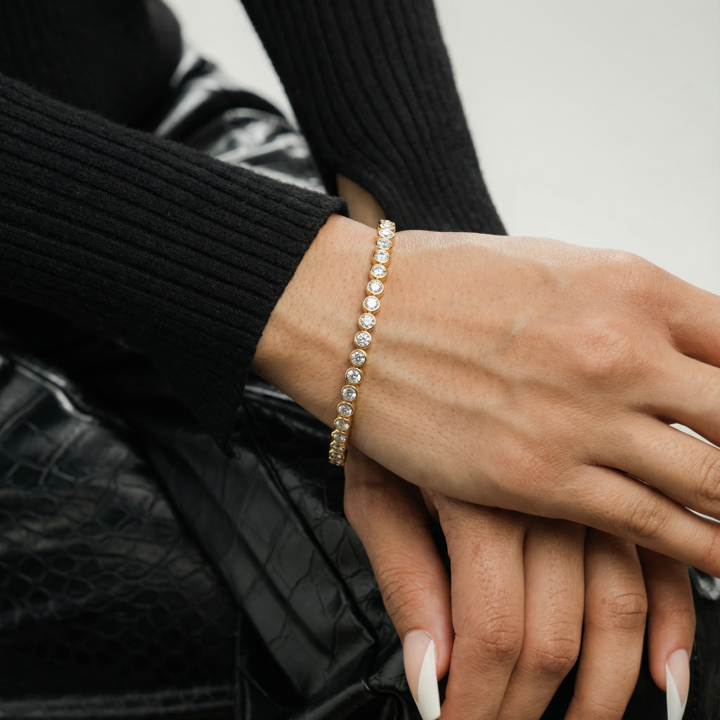 MCM 4.25 TCW, Bezel-Set Round Brilliant Cut Lab Diamond Tennis Bracelet