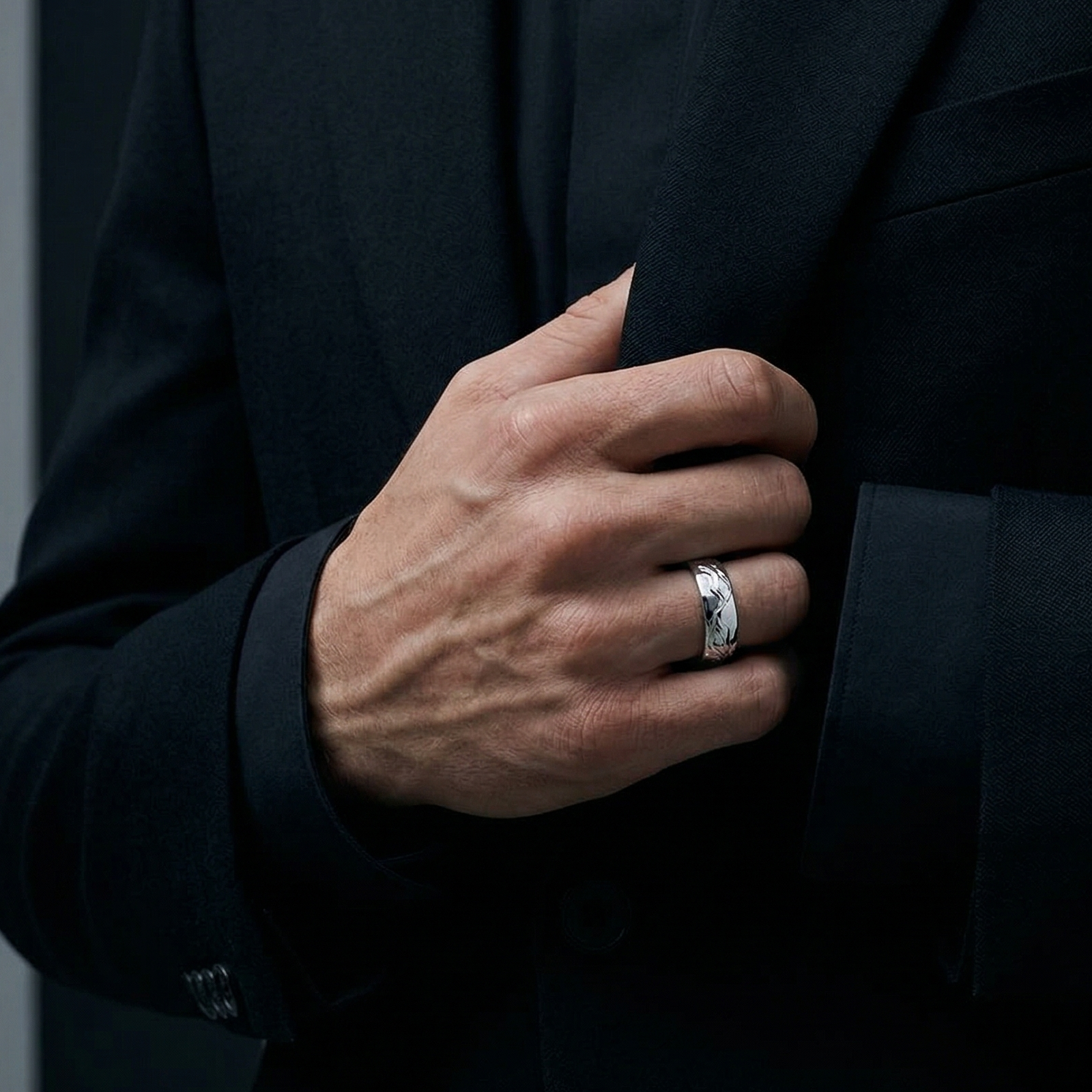 'Zephyr' 6mm wide Mens Band