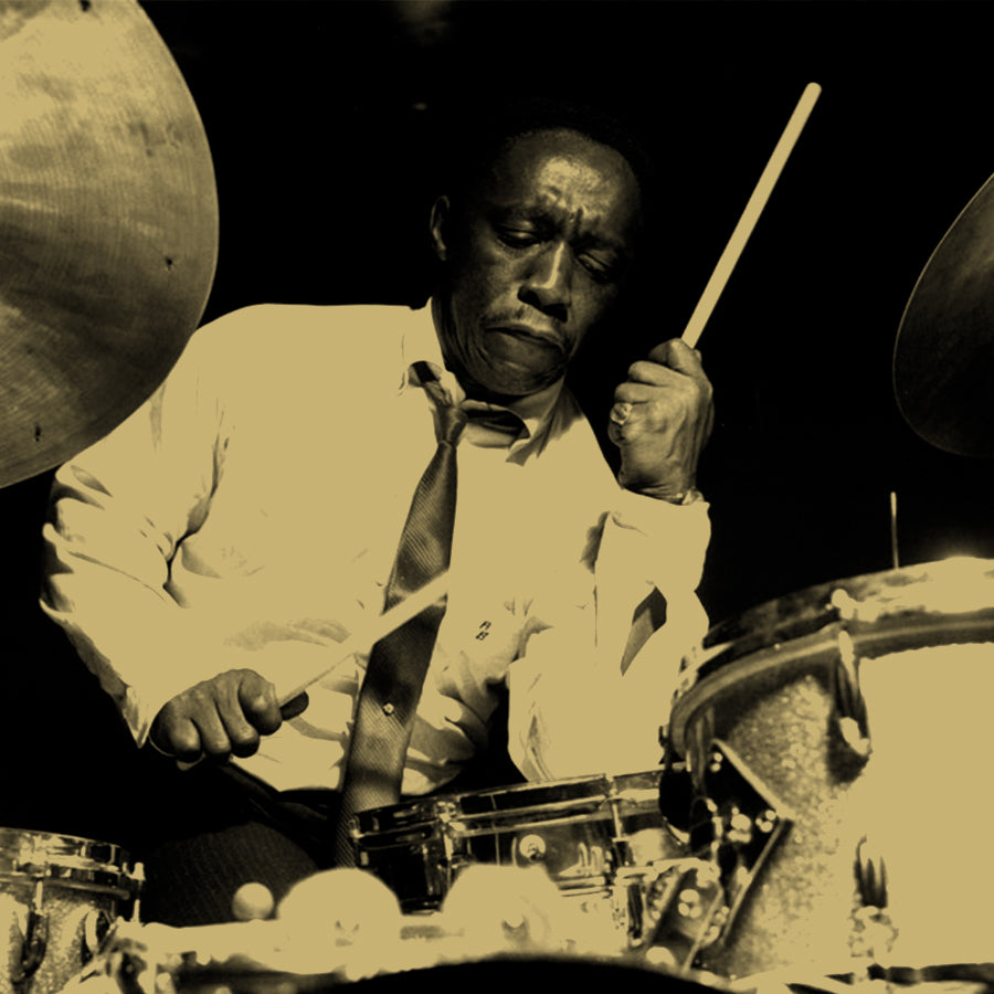 'Blakey' 1.50 Carat Radiant Cut Blue Sapphire & Lab Diamond pavé ring